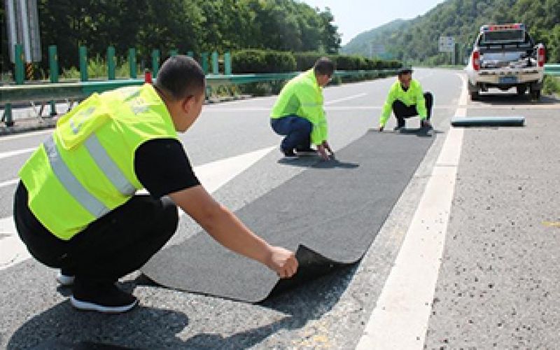 Asphalt Pavement Crack Repair Patch